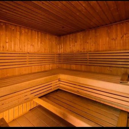 Appartement Avec Cabine Аро Екстериор снимка