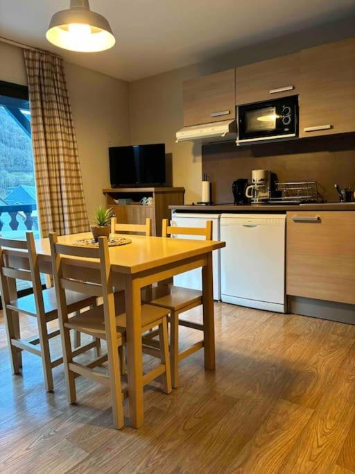 Appartement Avec Cabine Аро Екстериор снимка